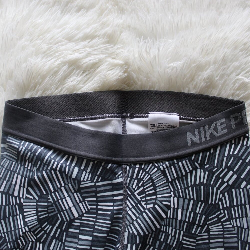 Nike Pro Leggings - image 5
